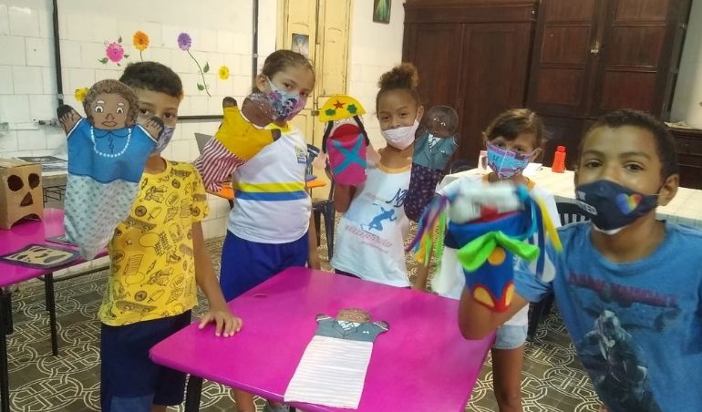 Mistura de aprendizado e diversão: oficinas lúdicas movimentam a semana nos educandários