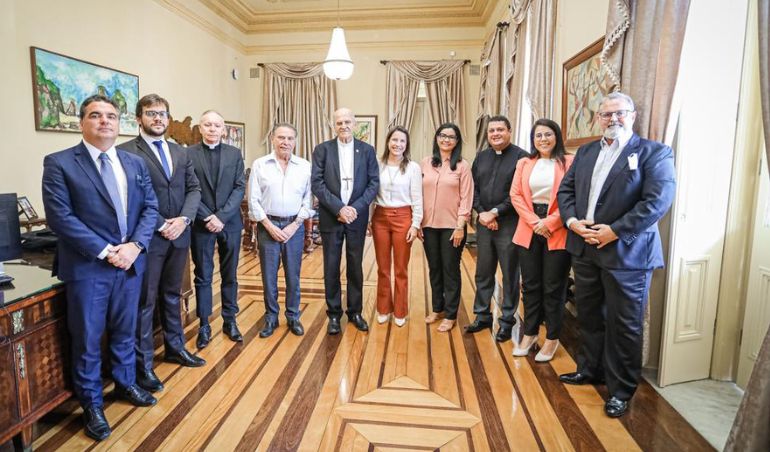 Representantes da Santa Casa Recife dialogam com a nova gestão estadual